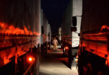 Гуманитарный конвой РФ въехал на территорию Украины без разрешения Киева