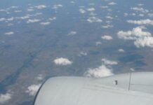 Неизвестные захватили египетский самолет