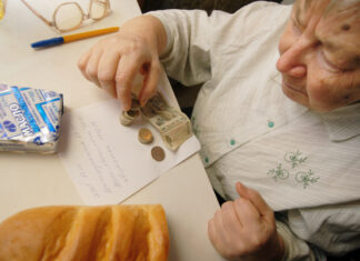 Пенсии 14 и 21 ноября: изменения в графике соцвыплат на Дону пенсионер //Фото с сайта player.beta2.rian.ru