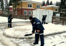 В Ростове чиновники попали в тюрьму после уборки растаявшего снега