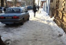 Ростовчане: Коммунальщики не убирают лед с улиц города