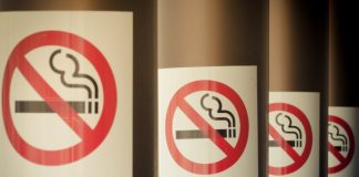 В России хотят временно отменить антитабачный закон