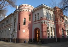 В Ростове затопило Орбитальную из-за прорыва водовода Ростовводоканал//Фото с сайта fedpress.ru