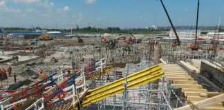 На «Ростов-арене» начали возводить трибуны