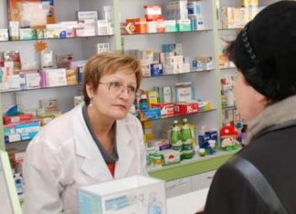 Полицейские Ростова пресекли продажу ядовитого препарата без рецепта в аптеке