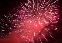 В Ростовской области не стали запрещать новогодние фейерверки из-за СВО