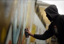 В Ростове фасады некоторых зданий отдадут под граффити