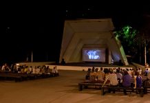 В Ростове начал работать уличный киноклуб