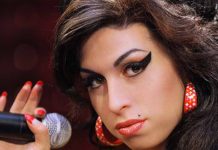 Уайнхаус похоронили