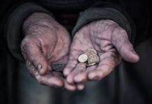 Уровень бедности в Ростовской области вырастет до 8,4% бедность // фото: ermak-media.com