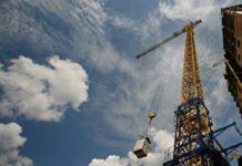 В Ростове возобновили выдачу разрешений на строительство МКД Строительство многоквартирного дома //Фото: «ЮгСтройИнвест»