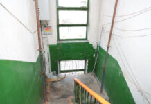 В доме на Кривошлыковском в Ростове зафиксировали деформацию подпорной конструкции