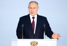 Владимир Путин предложил повысить МРОТ до 19,2 тысяч рублей с 2024 года