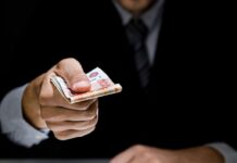 В Ростовской области с коррупцией сталкивался каждый второй предприниматель