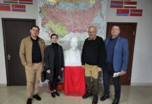 Из Ростова в ДНР представители КПРФ доставили груз гуманитарной помощи Из Ростова в ДНР направили груз гуманитарной помощи //Фото voice-daily.ru