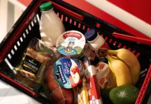 Власти Ростова: в Ростове нет дефицита продуктов и воды