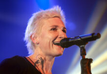 СМИ: влиятельный фанат помог Арбениной провести концерт в Ростове