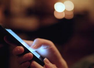 Жители Ростовской области столкнулись с проблемами при регистрации в мессенджерах телефон // фото: gurutest.ru