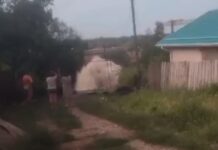 Александровку затопило из-за порыва магистрального водовода