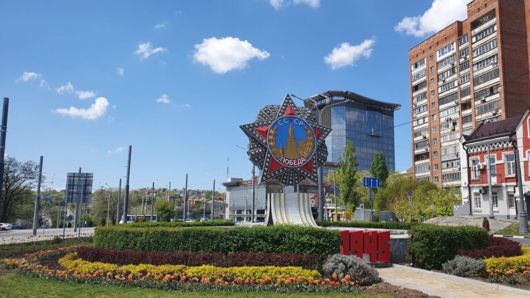 В Ростове на площади 5-го Донского корпуса сделают выделенную полосу для автобусов