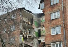 Губернатор Голубев: «Разрушившийся на Нариманова дом будет снесен» В Ростове обрушился подъезд жилого дома на Нариманова //Фото телеграм губернатора Ростовской области