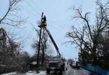 В зоне ответственности «Россети Юг» восстановлено электроснабжение более 80 % потребителей Ростовской области, пострадавших от стихии «Россети Юг» восстановили электроснабжение более 80% потребителей Ростовской области //Фото пресс-службы «Россети Юг»