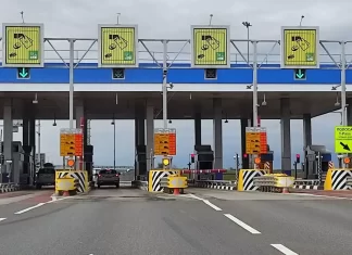 «Автодор» обновил тарифы на проезд по платным участкам М-4 «Дон» в Ростовской области Пункт оплаты проезда на трассе М-4 Дон //Фото пресс-службы администрации Чертковского района Ростовской области