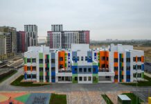 Завершено строительство первого детского сада на территории «Нового Ростова» Первый детский сад на территории старого аэропорта Ростова-на-Дону готовится встретить первых дошколят //Фото ЮгСтройИвест