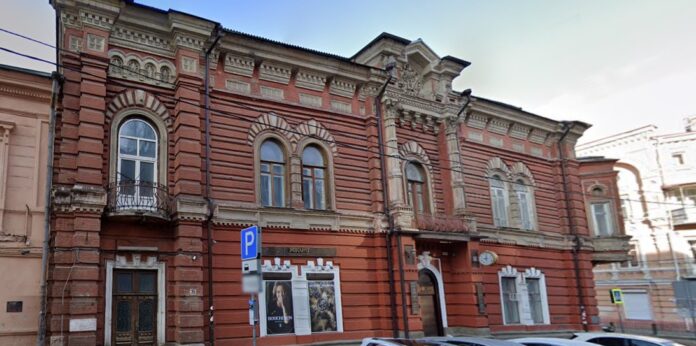 здание "Вокруг центра" выставили на продажу в Ростове // фото: скриншот Гугл Карты