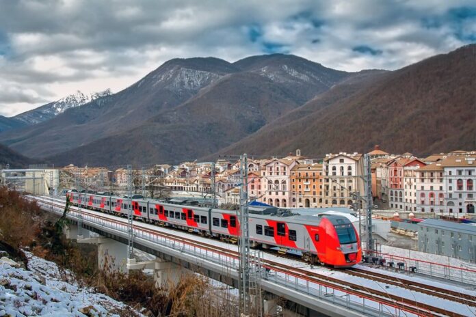 из Ростов на "Розу Хутор" с 27 декабря отправится туристический поезд // фото: телеграм-канал СКЖД