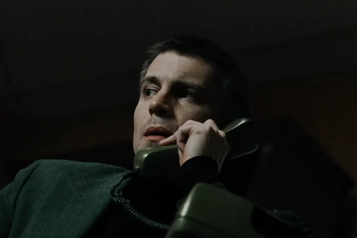 Иван Янковский в сериал "Фишер" // фото: онлайн-кинотеатр Wink