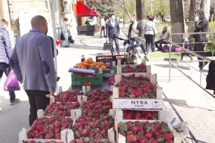 точка незаконной торговли в Ростове // фото: donland.ru