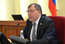 Ростовские семьи смогут тратить маткапитал на ипотеку сразу после рождения третьего ребенка Александр Ищенко // фото: сайт Законодательного Собрания Ростовской области, автор фото - Анатолий Карбинов