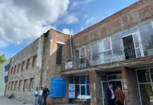 Юрий Слюсарь распорядился выделить 15 млн рублей на оснащение Дворца спорта в Гуково ремонт Дворца спорта в Гуково // фото: пресс-служба Губернатора Ростовской области