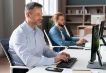 На Дону зарплаты IT-специалистов достигли 350 тысяч рублей IT-специалисты // фото: Изображение от Freepik на Freepik