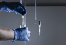 В Ростове ликвидирована нарколаборатория лаборатория // фото: Изображение от wirestock на Freepik