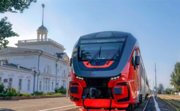 Туристический поезд-отель отправится из Ростова в Домбай уже в конце февраля рельсовый поезд // фото: пресс-служба СКЖД