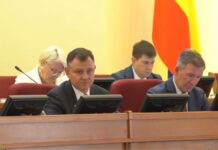 На Дону обновят программу капитального ремонта домов Юрий Слюсарь // фото: скриншот видео в Telegram-канале Юрия Слюсаря