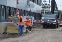 В Батайске достроят модульную начальную школу на 400 мест строительство школы в Батайске // фото: пресс-служба правительства Ростовской области