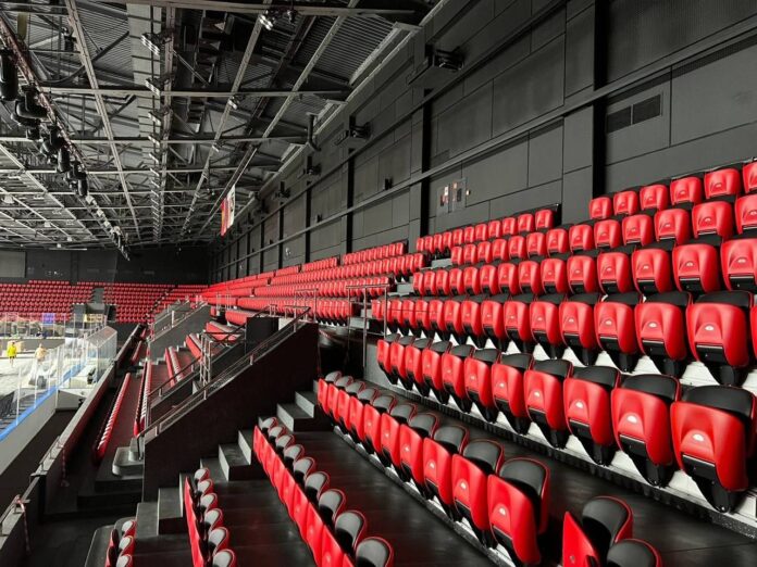 Дворец спорта внутри после ремонта // фото: телеграм-канал Юрия Слюсаря