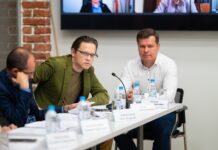 В Ростове проведут повторное голосование за фонтан на площади Ленина Автор победившей концепции фонтана на площади Ленина Александр Ломтев надеется, что его проект будет воплощен в жизнь // фото: vk.com/igor__burakov