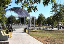 В Семикаракорске открыли новый центральный парк