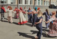 Как проходили выборы на Дону с рекордной явкой: фоторепортаж В Ростове выборы-2025 прошли весело и с высокой явкой // фото: "Городской репортер"