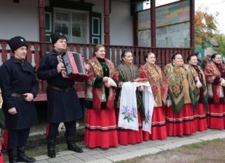 Слюсарь поручил создать концепцию развития туризма на Верхнем Дону турпроект откроют в Верхнедонском районе Ростовской области // фото: donland.ru