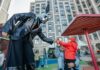 Группа компаний «ЮгСтройИнвест» выдала ключи 322 семьям в литере 19 квартала «Сияние» //Фото «ЮгСтройИнвест»