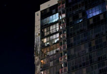 Жилой дом в Батайске поврежден во время массированной атаки дронов, в Ростове есть пострадавшие Поврежденная многоэтажка в Батайске //Фото очевидца