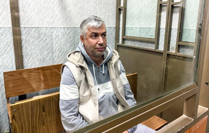 Алексей Логвиненко в Ленинском районном суде // фото: Эрик Романенко, ТАСС