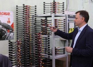 Ростовская область получит 663 млн рублей на оснащение центра беспилотных систем Юрий Слюсарь // фото: Telegram-канал Юрия Слюсаря