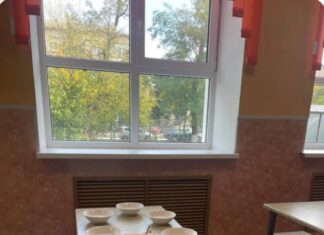 Директор школы в Азове отстранена из-за табличек «Малоимущие» и «СВО» в столовой В школе Азова устроили дискриминацию учеников // фото: тг-канал Don Mash