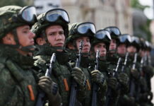 В Ростовской области начался набор добровольцев для защиты критических объектов Строй российских солдат //Фото пресс-службы Министерства обороны России